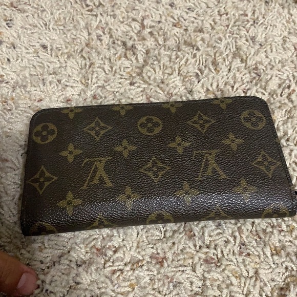 COPY - Louis Vuitton - Picture 4 of 4